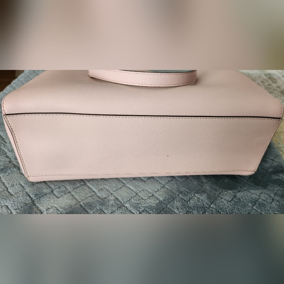 EUC Michael Kors Saffiano Leather Jet Set Large Tote. 14"x10.5"x5" - Picture 8 of 8